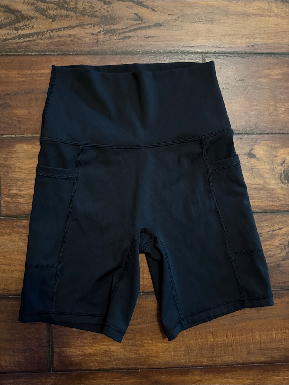 aerie Like New  Black High-Rise Bike Shorts with Side Pockets